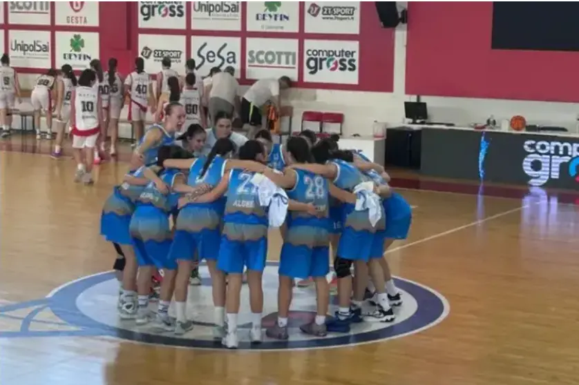Una formazione giovanile della Mercede Alghero (foto Rubiu)
