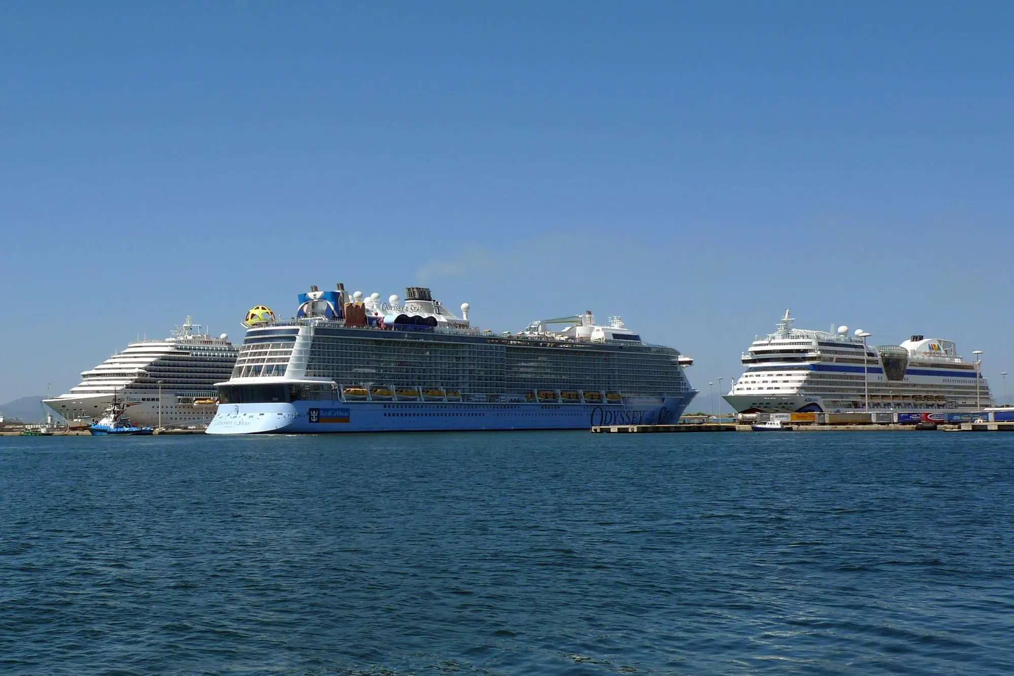 Navi da crociera al porto di Cagliari (foto Ungari)