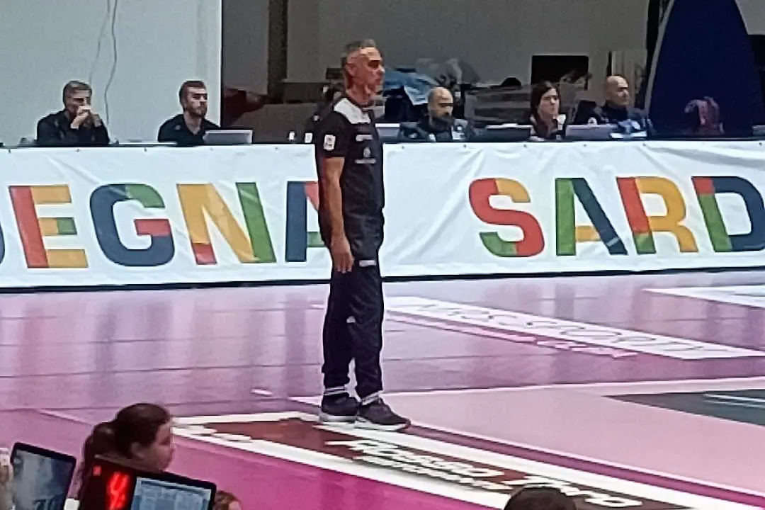 Il coach dell'Hermaea Olbia Dino Guadalupi (foto Ilenia Giagnoni)