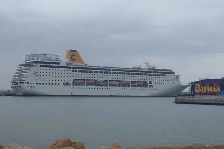 Costa Crociere nel porto turritano